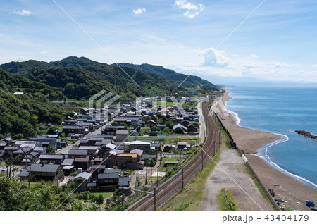 米山海水浴場と線路 新潟県 柏崎 米山展望広場 米山海水浴場と線路 新潟県 柏崎 米山展望広場 43404179