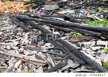 fire home scrap detail  wood conflagration 43408817