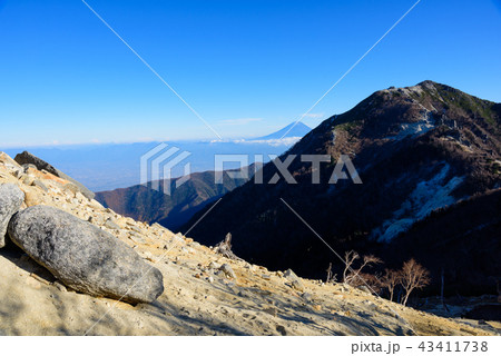 南アルプス　観音岳と富士山 43411738