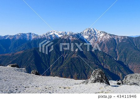 南アルプス白峰三山(北岳、間ノ岳、農鳥岳) 南アルプス鳳凰三山からの眺め 南アルプス白峰三山(北岳、間ノ岳、農鳥岳) 南アルプス鳳凰三山からの眺め 43411946