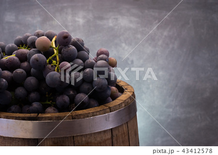 Grapes of barrel. White background. 43412578