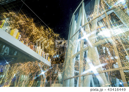 杜の都仙台の冬の風物詩SENDAI光のページェント光の回廊LEDで使用電力を削減ガラスに反射 43416449