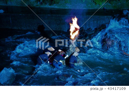 日本のお祭り・伝統・奇祭・奇習　大川原火流し（青森県黒石市大川原） 43417109