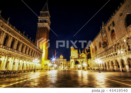 Saint mark's square and doge palace 43419540