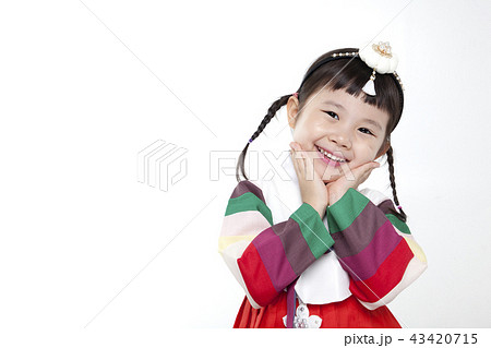 女の子 韓服 韓国人の写真素材