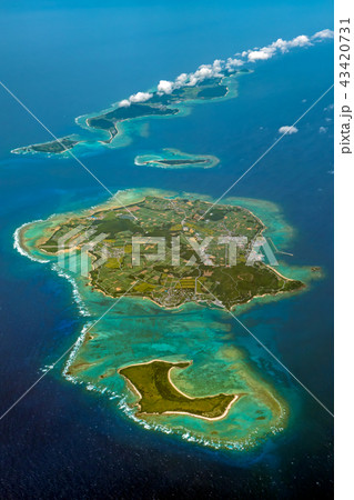 伊是名島　屋那覇島　具志川島　野甫島　伊平屋島　空撮 43420731