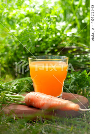 carrot juice 43421948