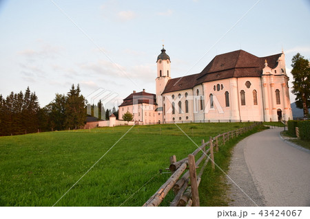 ドイツ 世界遺産 ウ"ィース教会 夕景 (ビース教会) ドイツ 世界遺産 ウ"ィース教会 夕景 (ビース教会) 43424067
