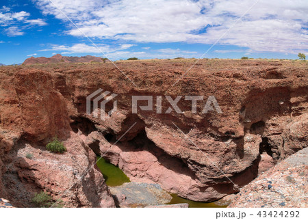 Sesriem canyon Tsauchab river, Sossusvley, Namibia Sesriem canyon Tsauchab river, Sossusvley, Namibia 43424292