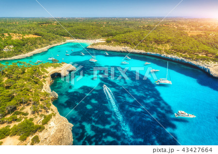 Aerial view of boats, luxury yachts and sea Aerial view of boats, luxury yachts and sea 43427664
