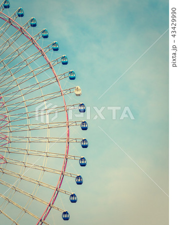 Ferris wheel in the park with blue sky background 43429990
