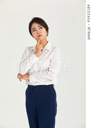 韓国人 ビジネスウーマン 若い女性 43433184
