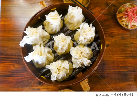 Steamed meat dumpling 43439041