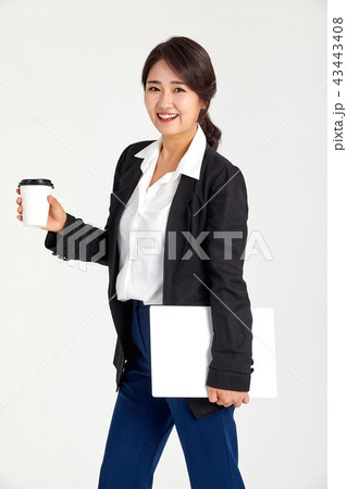 コーヒー 女性 女 43443408