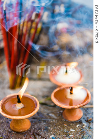 Terra-cota oil lamps as religious offerings  43447393