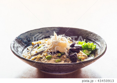 揚げナスと枝豆の冷やし麺 43450913