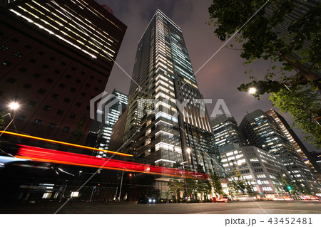 日本の東京都市景観 大手町のオフィス街を望む 日本の東京都市景観 大手町のオフィス街を望む 43452481