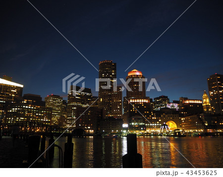都会風景 ボストンの夜景 ビル群 都会風景 ボストンの夜景 ビル群 43453625