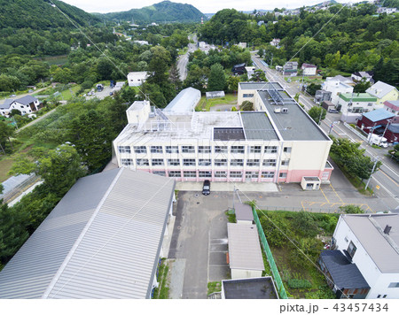 上空から見た小学校（空撮） 43457434
