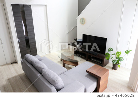 新築の家のリビングダイニング 43465028