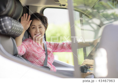 高齢者 老人 女性 43467963