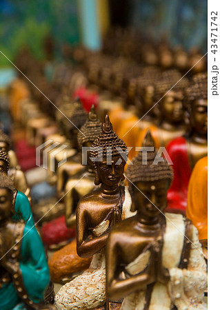 Buddha statue figures souvenir on display for sale Buddha statue figures souvenir on display for sale 43471742