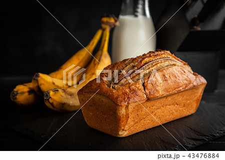 Homemade banana bread 43476884