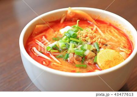 おいしいトムヤンクンヌードル 43477613