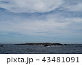 海に浮かぶ岩 43481091