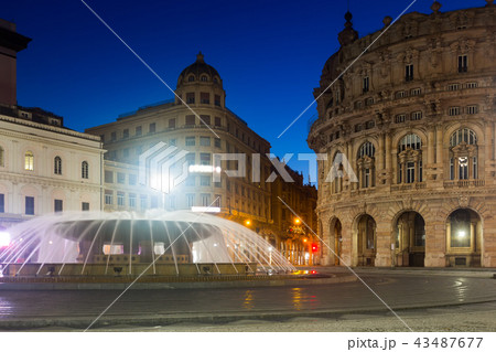 Night light of The Ferrari Square with fountain in Genoa of Italy 43487677