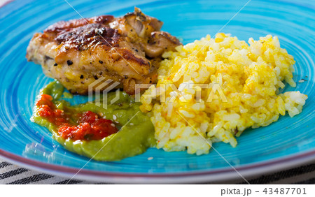 Fried chicken thighs with rice 43487701