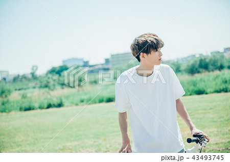 ライフスタイル 男性ポートレート ライフスタイル 男性ポートレート 43493745