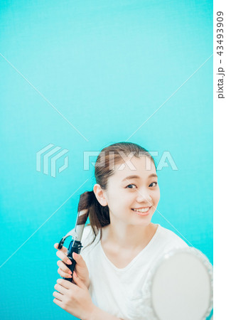 女性ポートレート　ヘアアレンジ　ビューティー 43493909