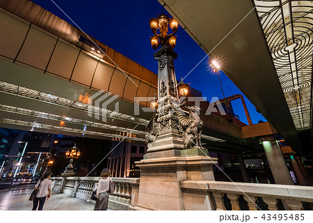 東京 日本橋の夜景 麒麟像と首都高速 43495485