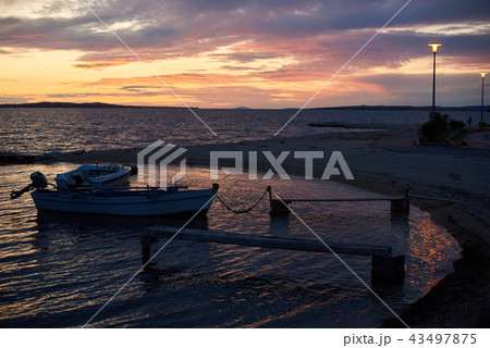 Beautiful summer seascape at sunset 43497875