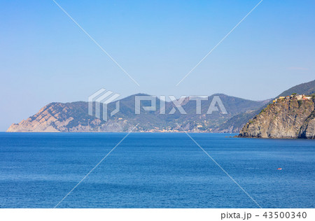 panoramic view of Vernazza panoramic view of Vernazza 43500340
