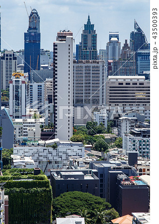 ビル 都会 バンコク オフィス マンション コンド 建物 高層ビル 風景 ビジネス 都市 東京 の写真素材