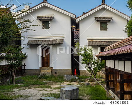 倉吉市　城壁土蔵群　国重要伝統的建造物 43505891