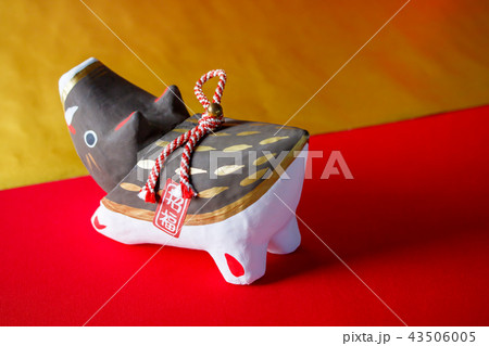 いのしし首振り張子 43506005