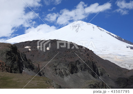 コーカサス山脈ハイキング　ロシア　エルブルース 43507795