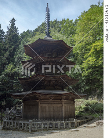 国宝別所温泉安楽寺唐様三重塔 43515631