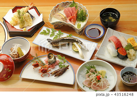 温泉宿の食事　和食の集合 43516248