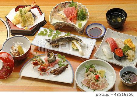 温泉宿の食事　和食の集合 43516250