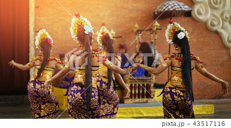 Pendet Traditional Balinese Dance in GWK Pendet Traditional Balinese Dance in GWK 43517116