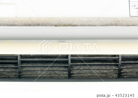 汚れたエアコンのファン 汚れたエアコンのファン 43523145