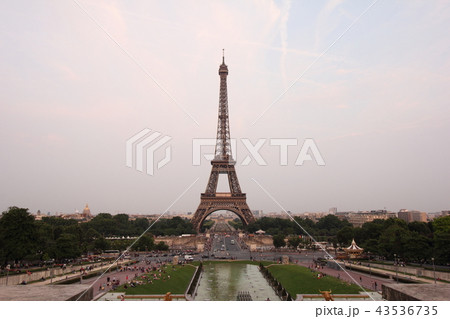 エッフェル塔 パリ　Eiffel Tower Paris 43536735