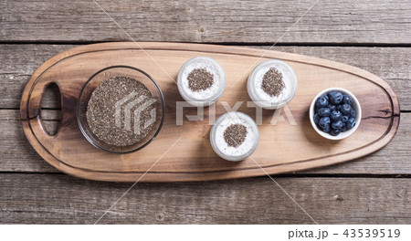 Chia seeds yogyrt pudding Chia seeds yogyrt pudding 43539519