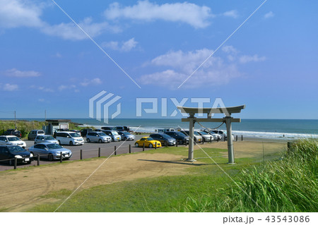 釣ヶ崎海岸・東浪見の鳥居 釣ヶ崎海岸・東浪見の鳥居 43543086