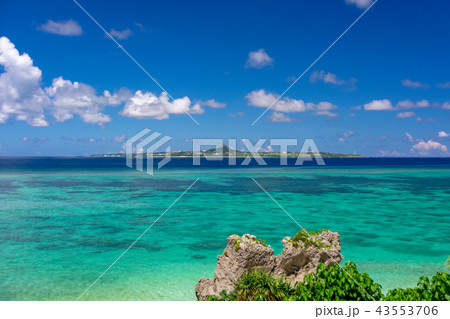 沖縄の海洋博公園付近の海 43553706