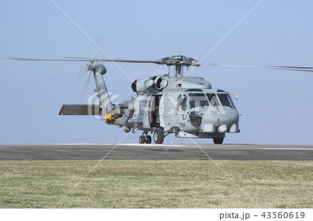 東日本大震災の災害派遣でも活躍した在日米海軍のSH-60Bシーホーク対潜ヘリ 東日本大震災の災害派遣でも活躍した在日米海軍のSH-60Bシーホーク対潜ヘリ 43560619